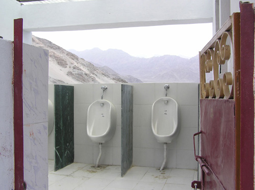 хорошие новости - туалет в Тибете